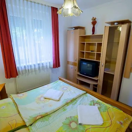 Apartman Fekete Forras Apartman *