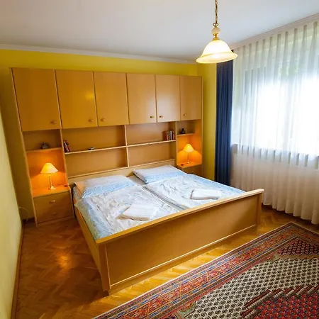 Apartman Fekete Forras Apartman *